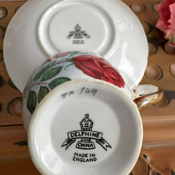 Delphine Bone China Tea Cup & Saucer Set With Red Rose Design Made In England - Picture 4 of 15